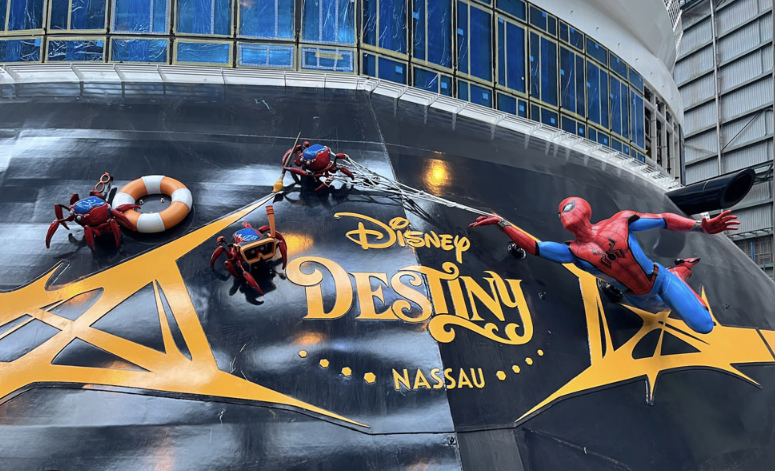 ディズニー・デスティニー号